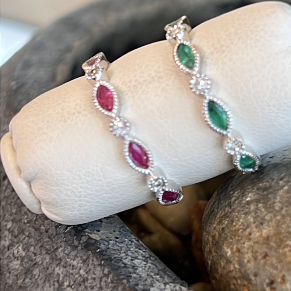 14k gold and diamond stacking rings - Picture 5 of 6